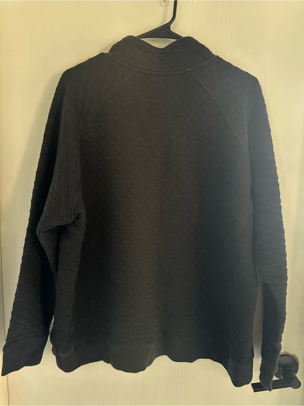 Eddie Bauer Black Quilted Snap-Button Pullover Sweatshirt - Picture 4 of 4